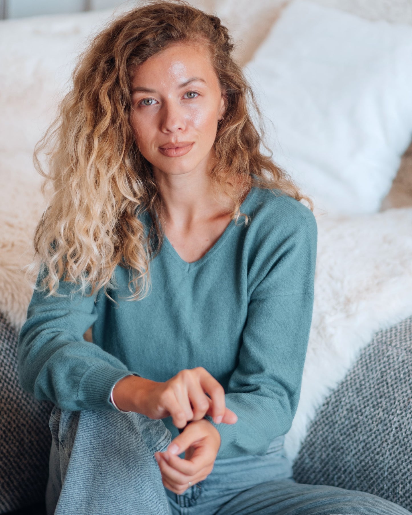 bleu - Anastasia mesure 1m68 et porte du S