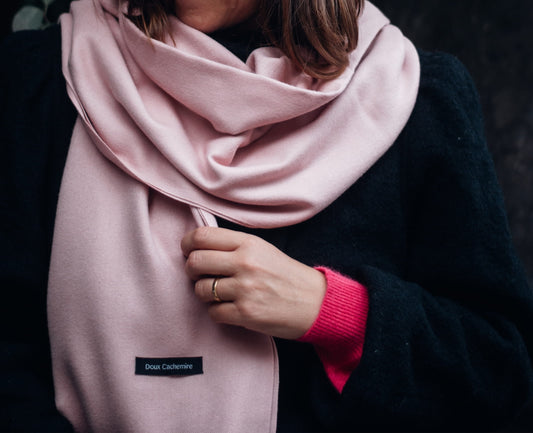 écharpe soie rose bonbon cachemire
