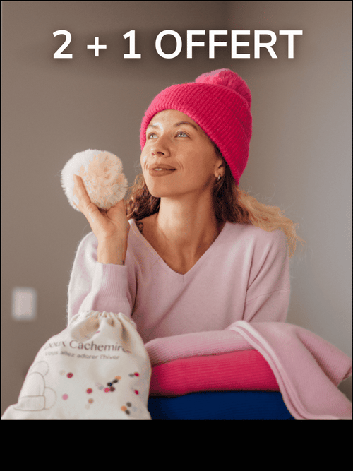 bonnet écharpe et pull en cachemire
