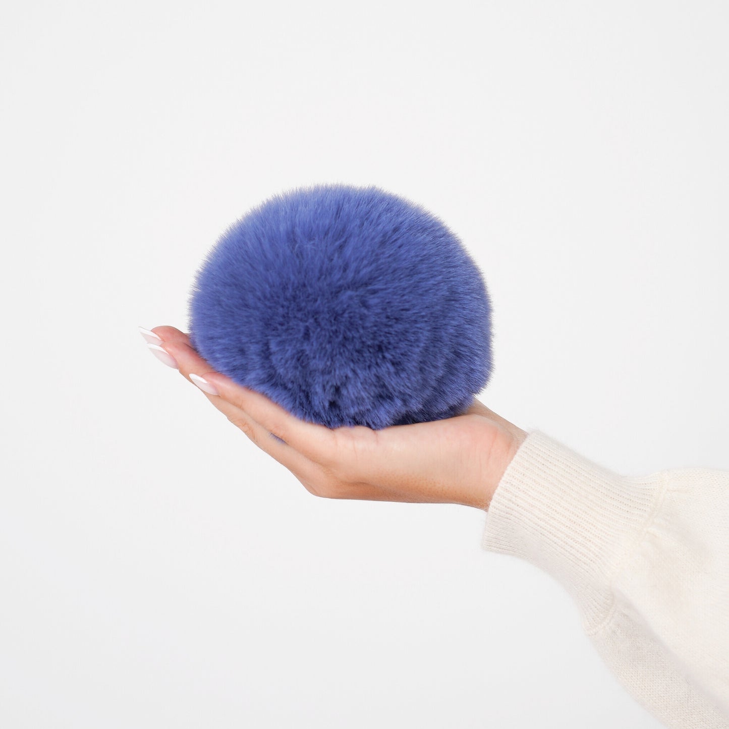 Pompon amovible bleu