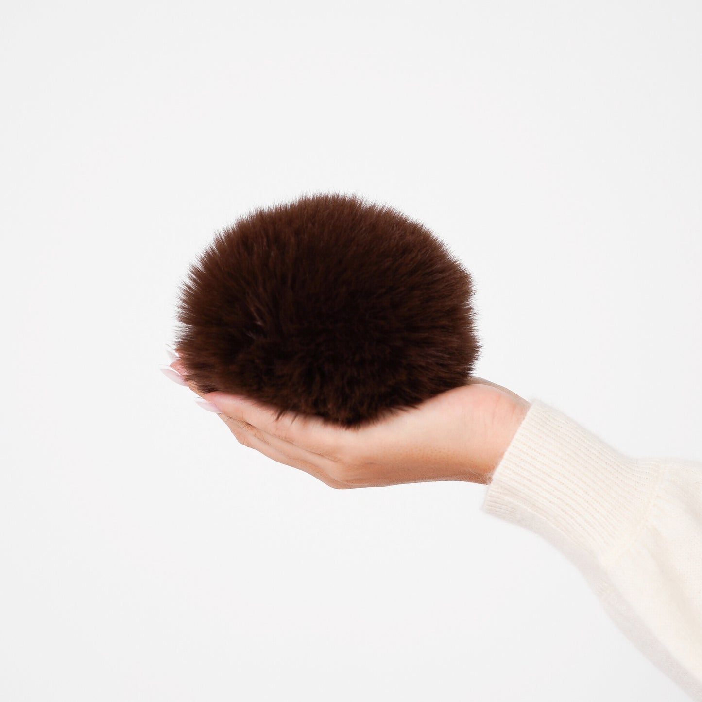 Pompon amovible marron