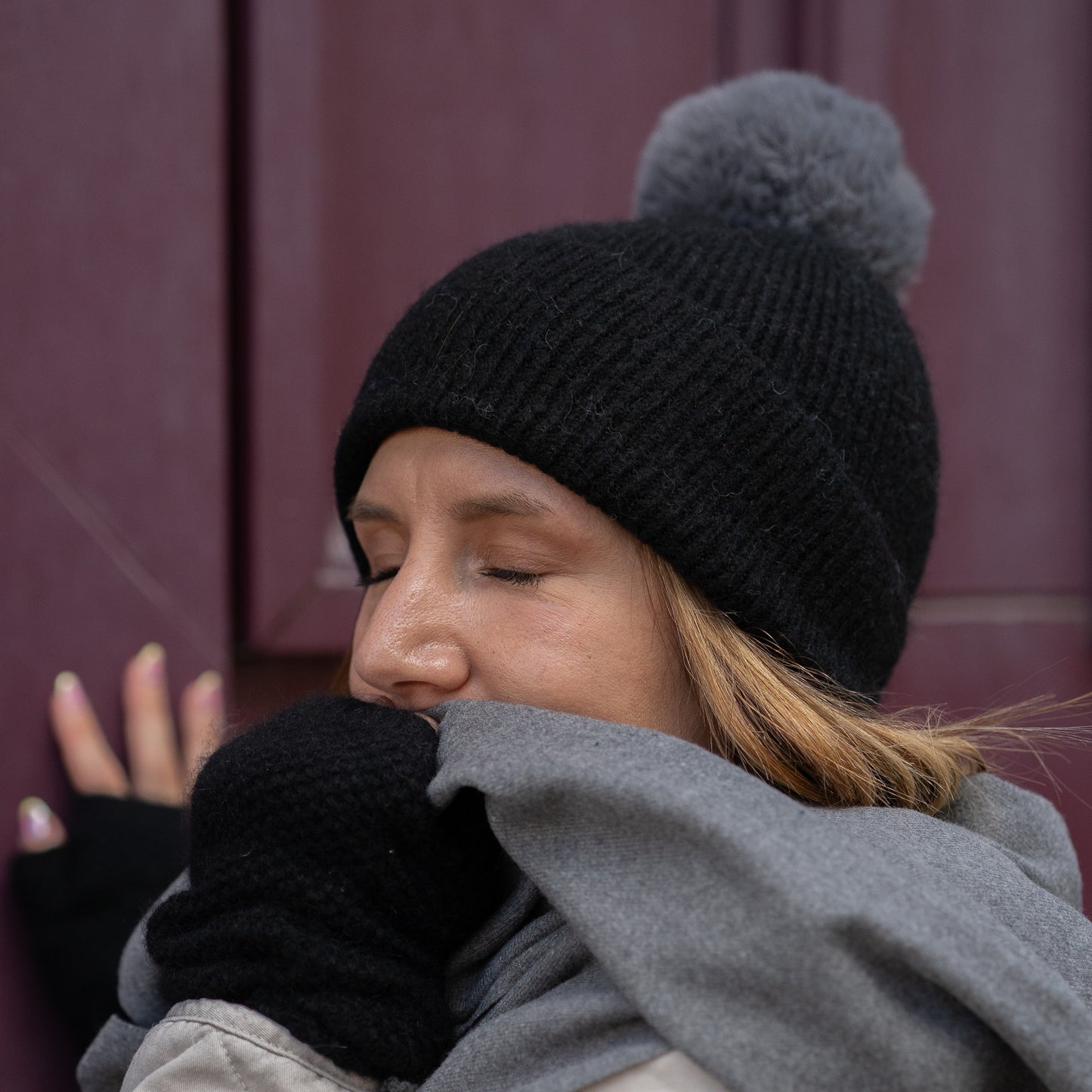 Trio cachemire — écharpe + bonnet + mitaines | Gris chiné et Noir