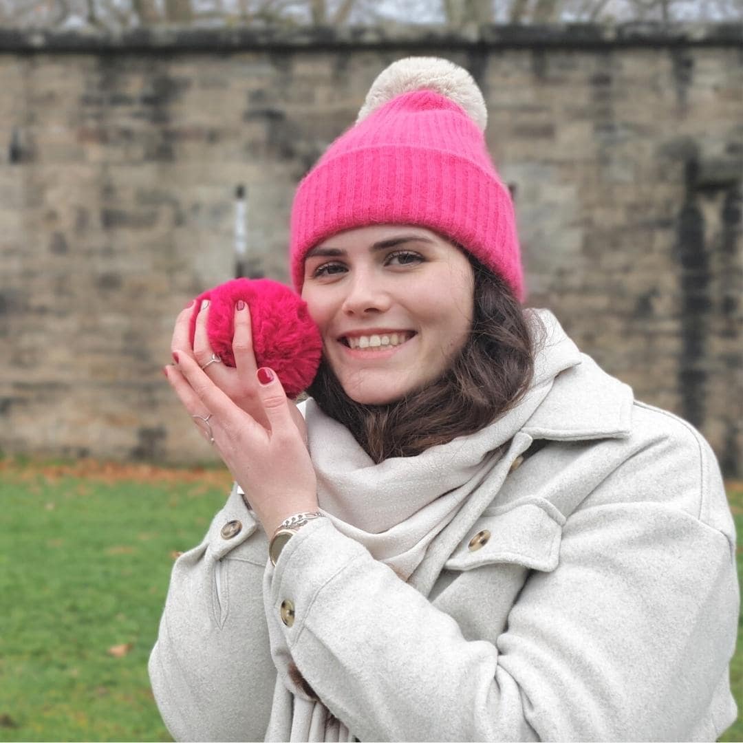 bonnet cachemire pompon fuchsia femme