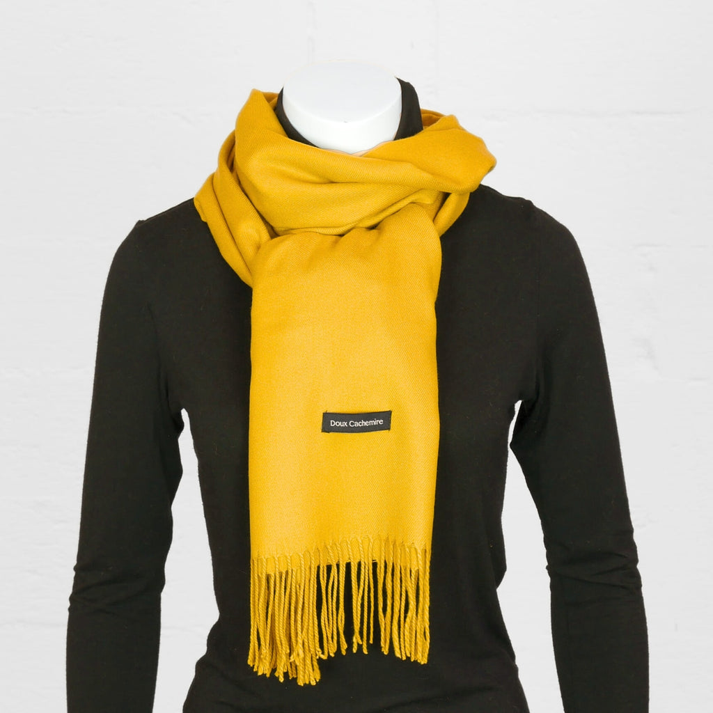 Bonnet jaune moutarde en laine, lin, soie et cachemire pour homme