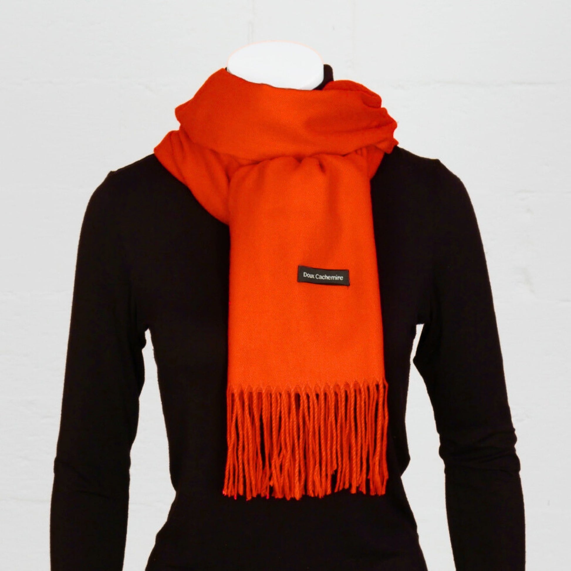 Écharpes douces chaudes et légères - laine mohair produite et tricotée Écharpes douces chaudes et légères - laine mohair produite et tricotée